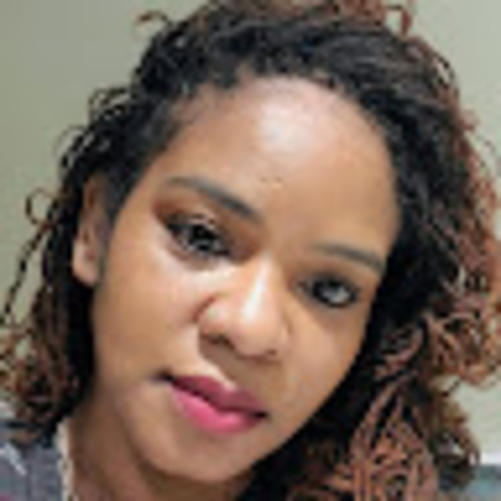 Meet your Posher, Niheema